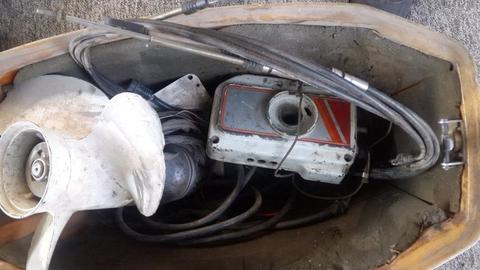 Suzuki dt 85 outboard motor