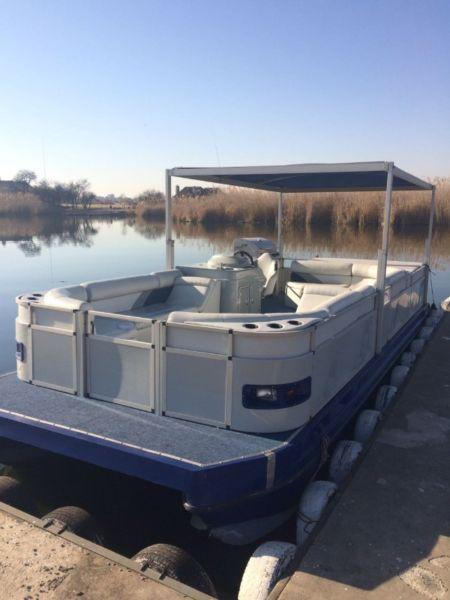 AVALANCHE 24FT BARGE WITH 175HP ENVIRUDE FICTH