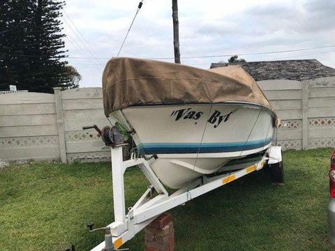 17 foot Flamingo Cabin boat