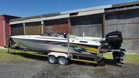 28 FOOT TELSTAR FOR SALE R250000