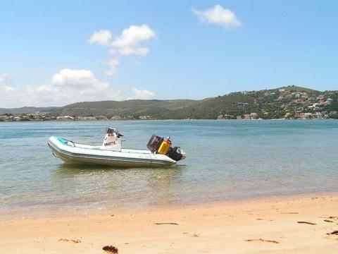 Gemini Waverider 4.7m with 70 Hp Yamaha Outboard