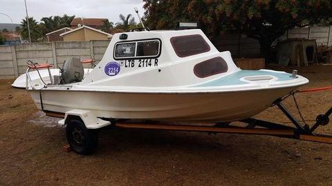 G4 Cabin Boat