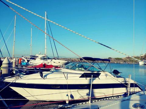 Beautiful 28 ft Tiara motor yacht cabin cruiser boat