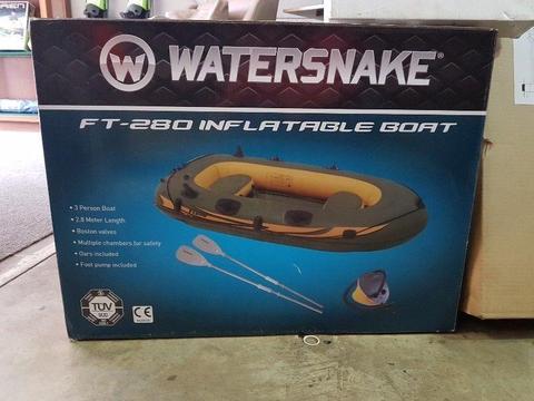 Watersnake with accessories