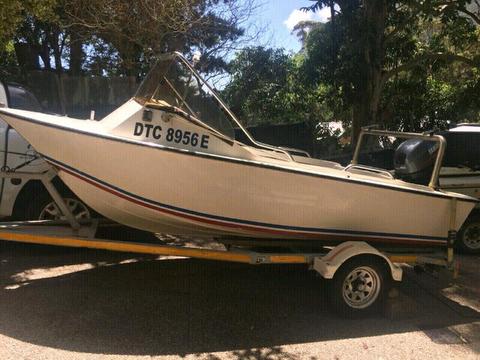 14'6ft Ski Craft.40hp Yamaha xw Electric Start