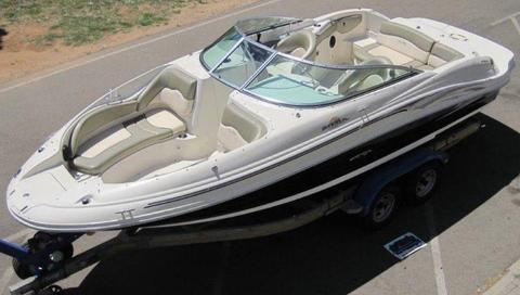 2005 Sea Ray 220 Sun Deck with 5.7L V8 350Mag Mercruiser and Bravo 3 Gearbox Duel Prop