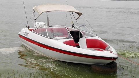 16ft Sensation recently serviced with 140 Evinrude for sale - Great Condition