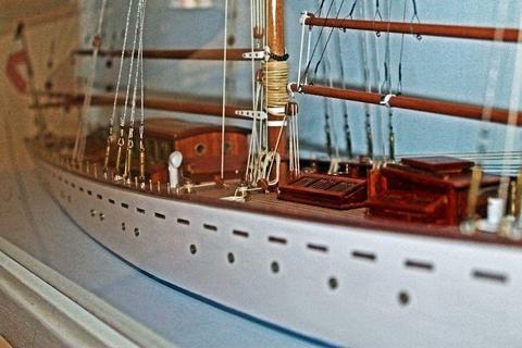 Model Sailing Ships