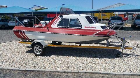 Boat with 40hp Mercury motor