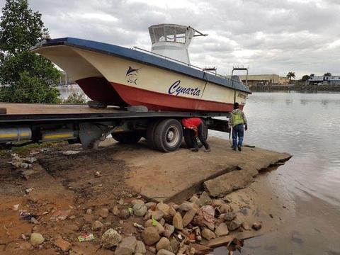 28ft Butt Cat with Trailer – COF for chartering 11 man - soft riding boat R 285 000-00