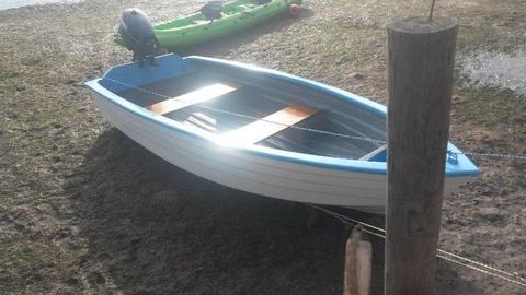 Small dingy boat for sale without motor