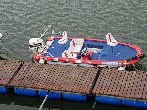Bass boat