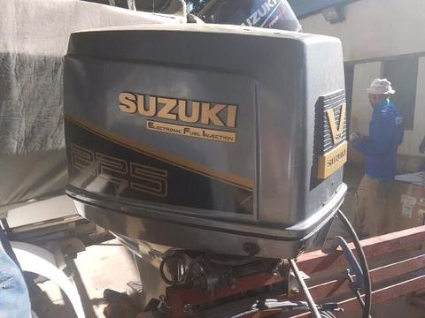 Suzuki 225 V6 EFI Outboard
