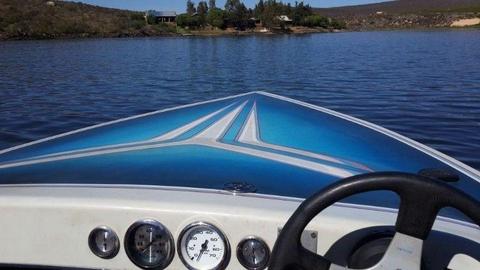5.25m Raven Wild thing with 150hp Mercury black max