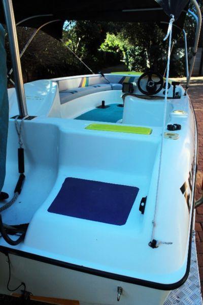 Escape 17 Boat