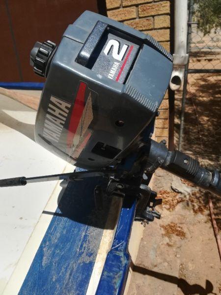 2 HP YAMAHA outboard
