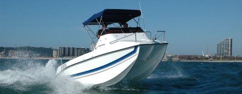 SEA CAT 520 with 2 x F70 Four Stokes NEW