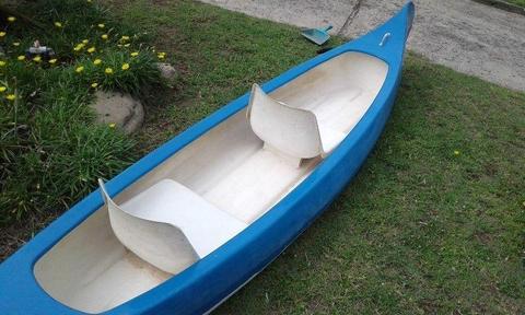 Canoe - Glass Fibre Indian canoe