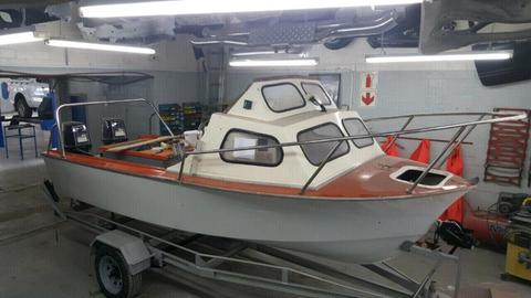 16 ft Cape Craft boat