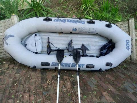 Inflatable boat + motor
