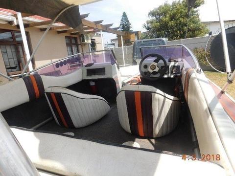 Bow Ski Boat with 75hp Mariner Motor and trawling motor