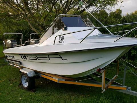 Z-CRAFT INVADER CAT (Showroom beautiful)
