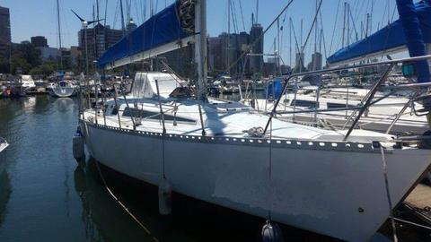 36 ft Atlantis Cruising kitted WHEEL steering yacht for sale, R439 000. Call Anje` 082 883 0799