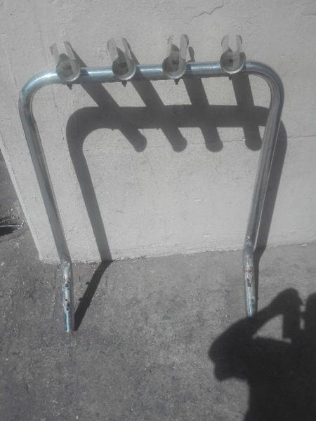 Stainless steel bar with fishing rod holders x 4