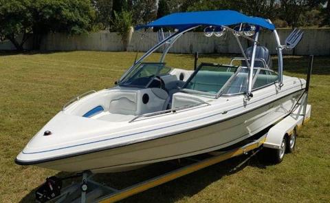 2007 Panache 2250 with 250hp Yamaha 4-Stroke Motor