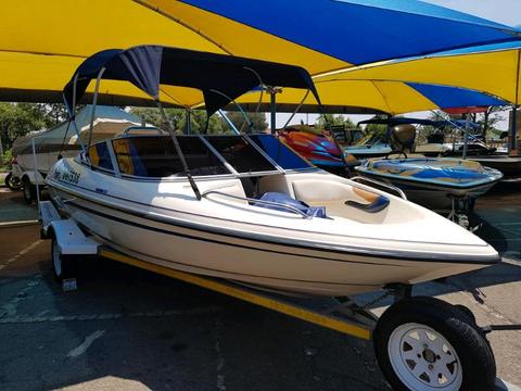 Fazer Yamaha V4 motor 130 hp