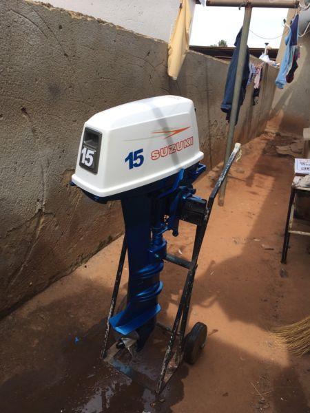 Selling 15hp Suzuki outboard motor