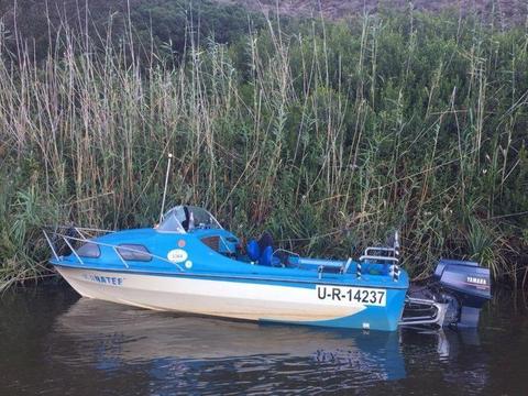 18 Foot Vagabon cabin boat with 2 x 60HP motors