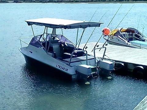 Open to offers Yield cat 5.1m swop for good cabin boat