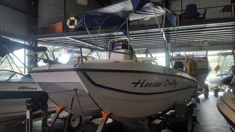 Seacat 465 C/Console with 2x 40 hp Yamaha's with trim and tilt , only 132hrs on motors