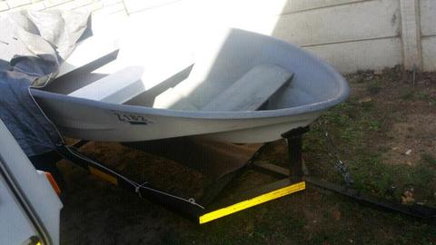 Boat & Trailor