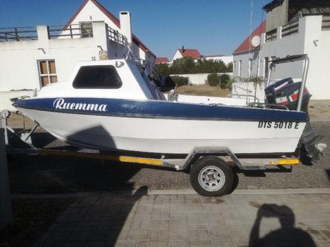 Acecraft cabin boat mono hull with motors