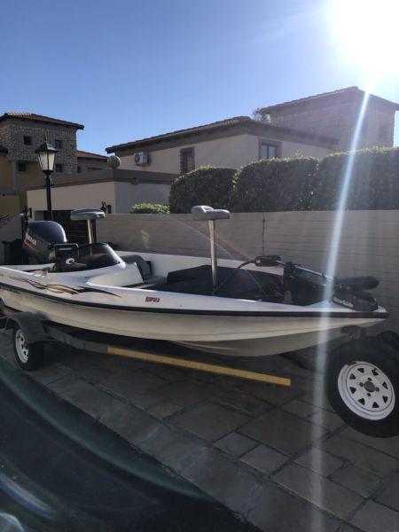 16 ft Bass boat