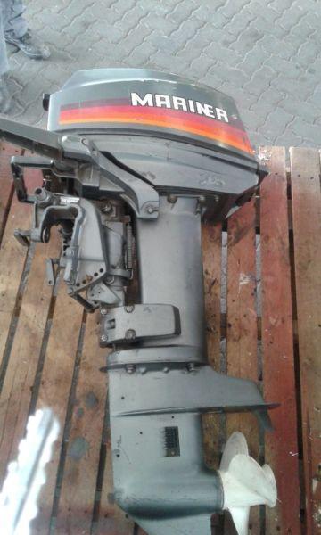 25hp Mariner outboard engine
