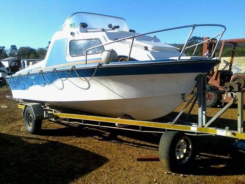 Crestrider Cabin Boat 18ft