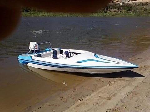 Raven Speed Boat with 65 Suzuki Motor