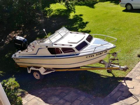 15ft Calibre cabin boat