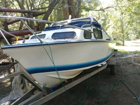 2 Cabin boats flamingo 170 + Calibre 15ft