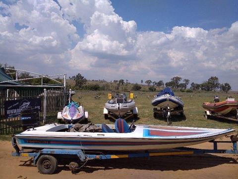 Hot Rod Speedboat with 140Hp Mercury (Project Boat) - On Trailer