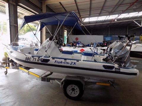 unique 540 on trailer 2 x 60 hp hondas 4 strokes under 100 hours !!!!!!!!!