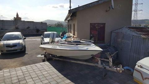Boat for sale (fun for the whole family)