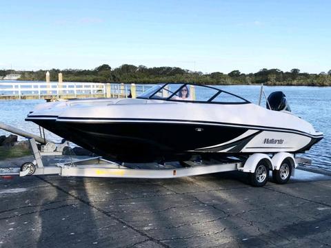 NEW Mallards Classic 230 Wakeboat complete with F300 YAMAHA