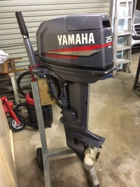25HP Yamaha Short Shaft Outboard Motor