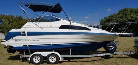1996 Bayliner 2255 with 5.7L V8 Mercruiser MPI with Bravo 3 Gearbox