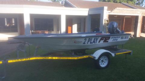 12 feet boat R30000 neg