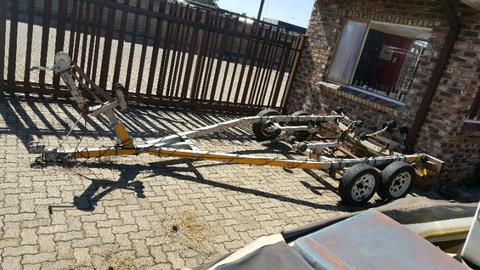 Eazy loader boat trailer